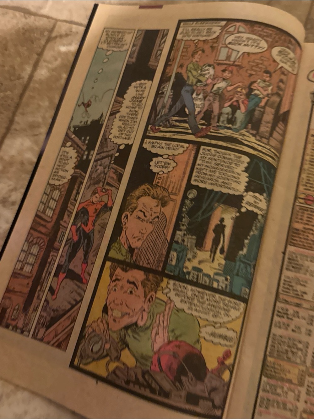 Comic Book - Spider-Man - Picture 13 of 15